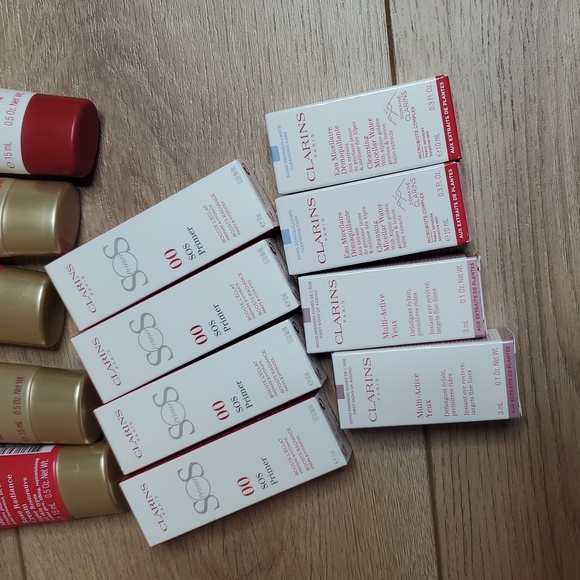 Clarins Skincare Set Travel Bundle Set - Picture 2 of 4